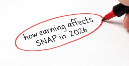 how earning income affects SNAP 2026